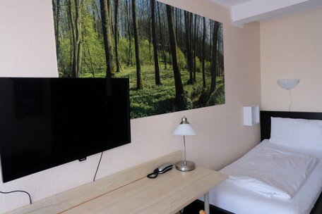 Einzelzimmer Single Room